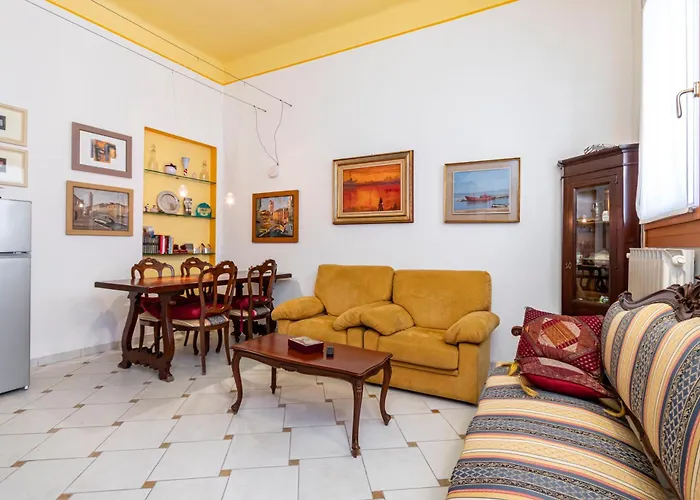 Guesthost - Stylish Flat In Dorsoduro District Apartamento Venecia