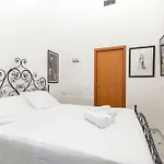 Guesthost - Stylish Flat In Dorsoduro District *