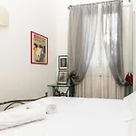 Guesthost - Stylish Flat In Dorsoduro District Appartamento