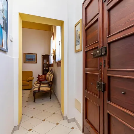 Appartamento Guesthost - Stylish Flat In Dorsoduro District