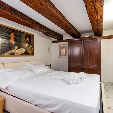 Guesthost - Stylish Flat In Dorsoduro District * Wenecja